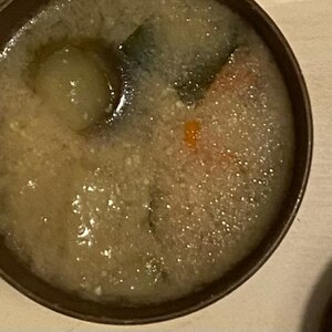 野菜と一緒にꕤさつまいもの味噌汁✧˖°